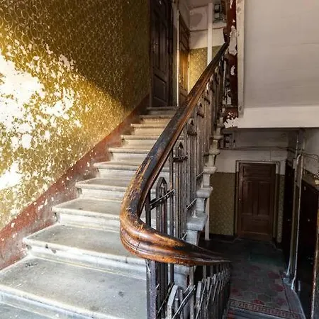 Design With Vintage Twist In Central